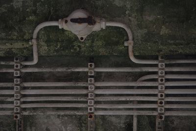 Parallel gas line plumbing pipes